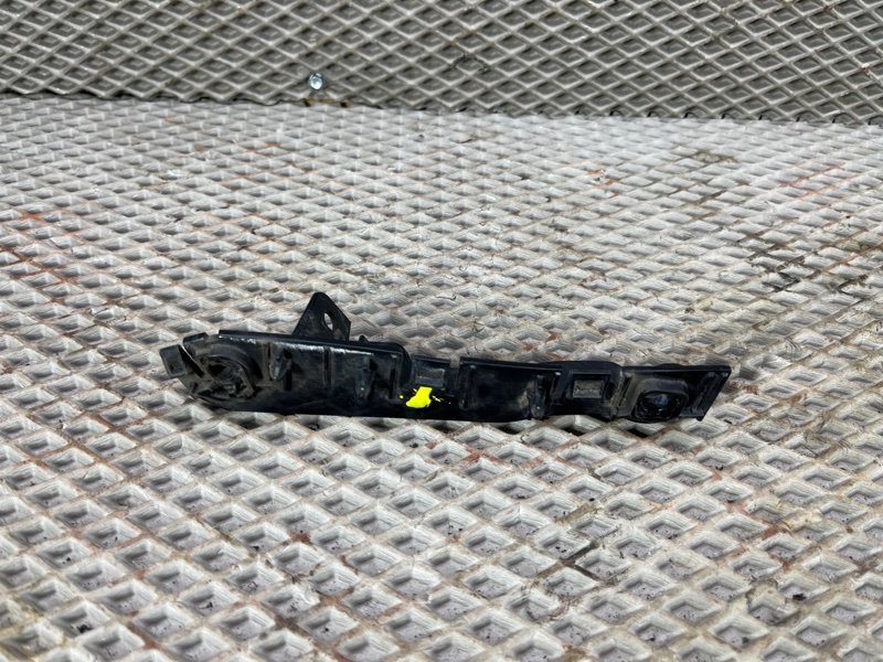 Кронштейн бампера Land Rover Range Rover Sport (L494, 2014г.)