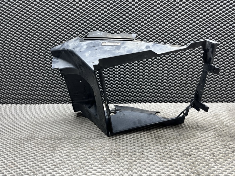 Дефлектор радиатора Land Rover Range Rover (L405, 2016г.)