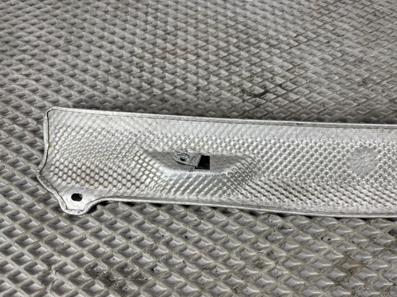 Тепловой экран Land Rover Range Rover Sport (L461, 2024г.)