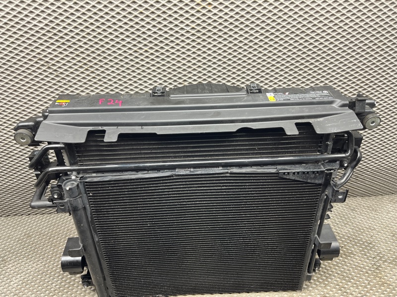 Кассета радиаторов в сборе Jeep Wrangler (JL, 2025г.)
