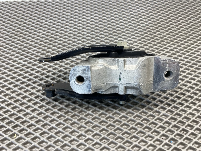 Опора двигателя Land Rover Range Rover Evoque (L538, 2013г.)