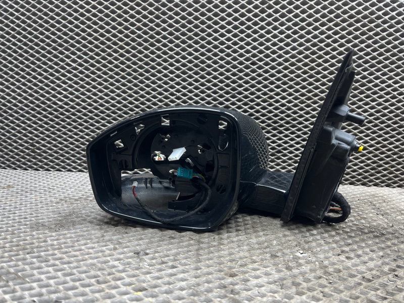 Корпус зеркала Land Rover Discovery Sport (L550, 2020г.)