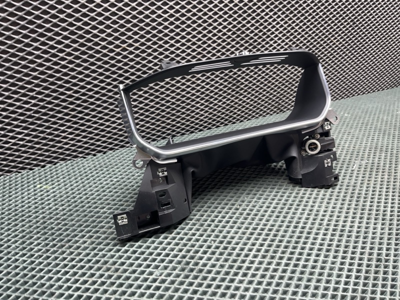 Рамка панели приборов Land Rover Range Rover Sport (L494, 2021г.)
