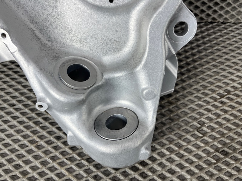 Кулак поворотный Land Rover Defender (L663, 2020г.)