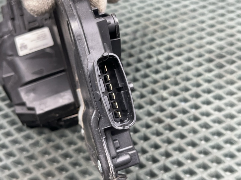 Замок двери Land Rover Range Rover Sport (L494, 2021г.)