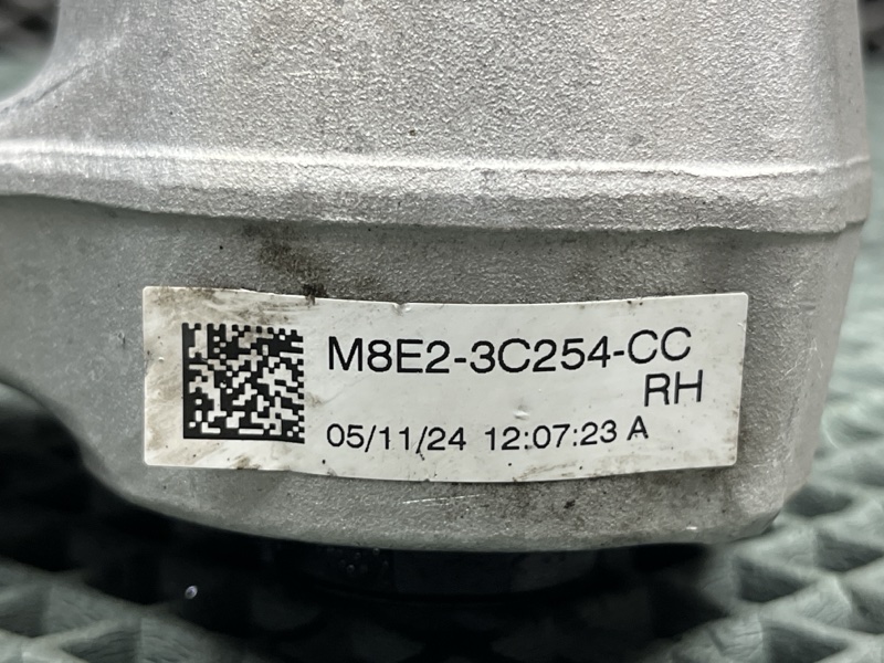 Рычаг нижний Land Rover Range Rover Sport (L461, 2025г.)