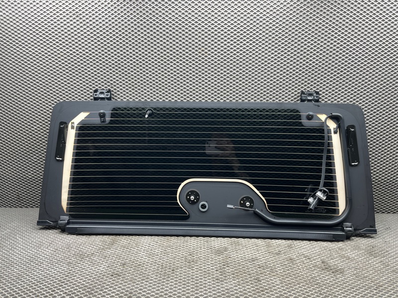 Стекло крышки багажника Jeep Wrangler (JL, 2025г.)