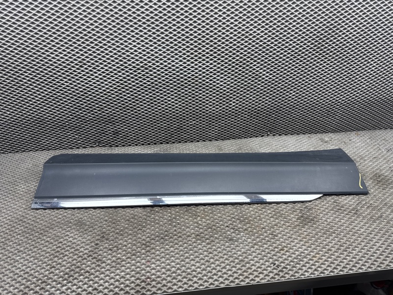 Молдинг двери Volkswagen Tiguan (MBQ, 2023г.)