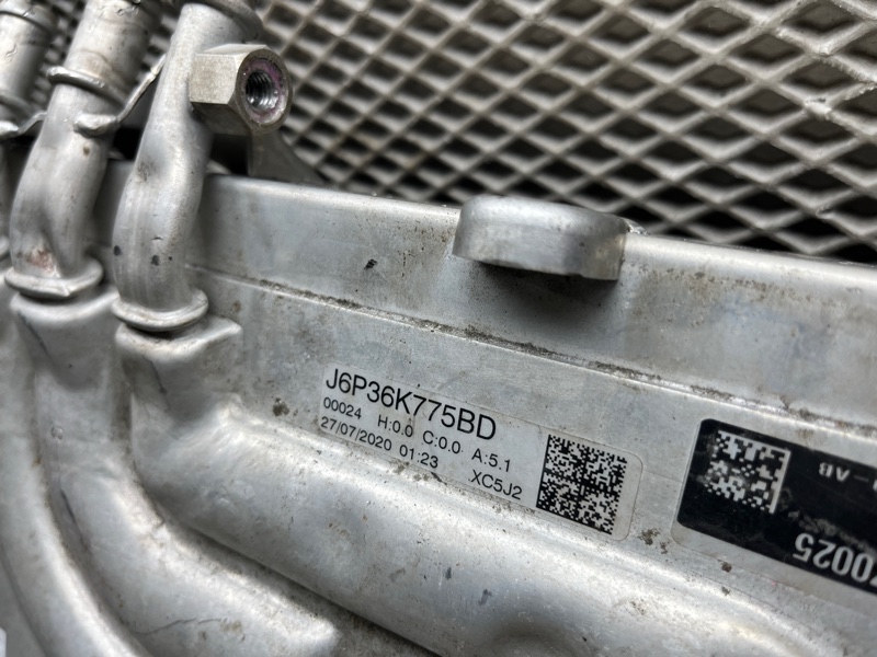 Интеркулер Land Rover Defender (L663, 2020г.)