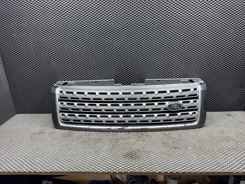 Решетка радиатора Land Rover Range Rover (L405, 2014г.)