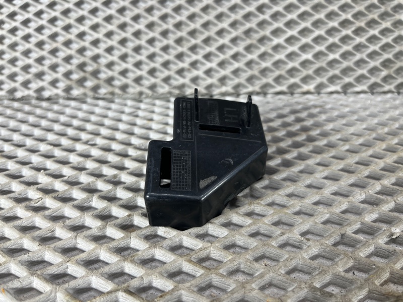 Крепление фары (кронштейн фары) Land Rover Defender (L663, 2020г.)