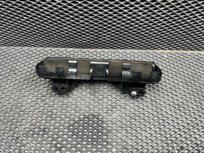 Крепление радиатора Land Rover Range Rover Sport (L494, 2020г.)
