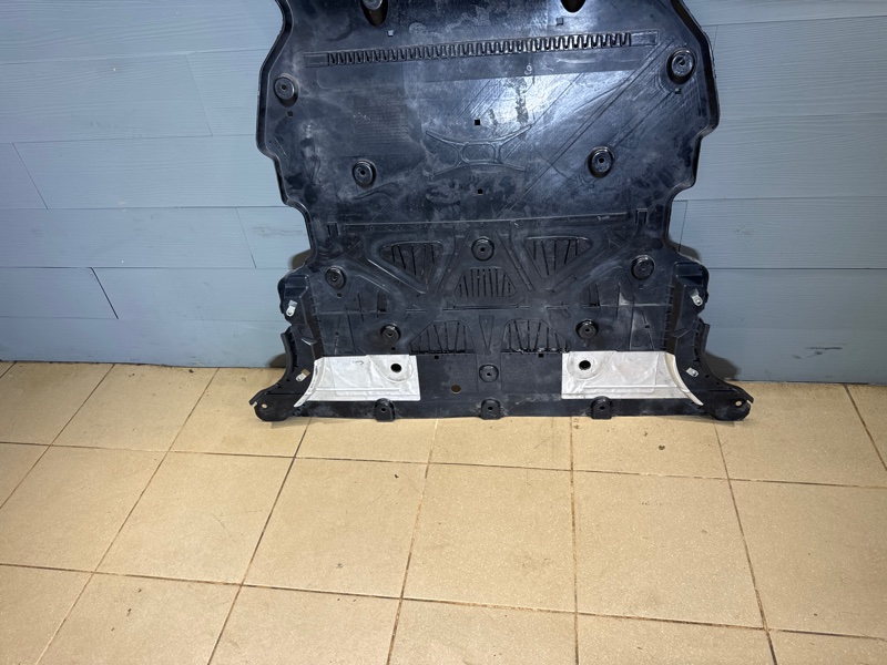 Защита днища кузова Land Rover Range Rover Sport (L461, 2024г.)
