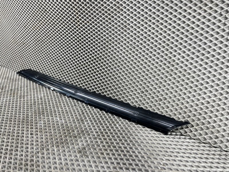 Крепление накладки лобового стекла Land Rover Range Rover Sport (L461, 2024г.)