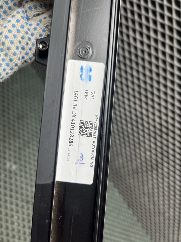 Стекло двери Land Rover Range Rover Sport (L461, 2025г.)