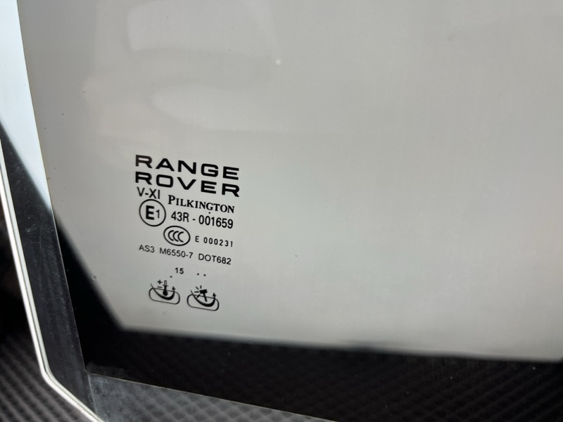Стекло двери Land Rover Range Rover (L405, 2016г.)