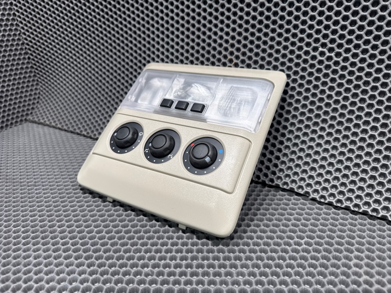Плафон потолка Land Rover Discovery 4 (L319, 2015г.)