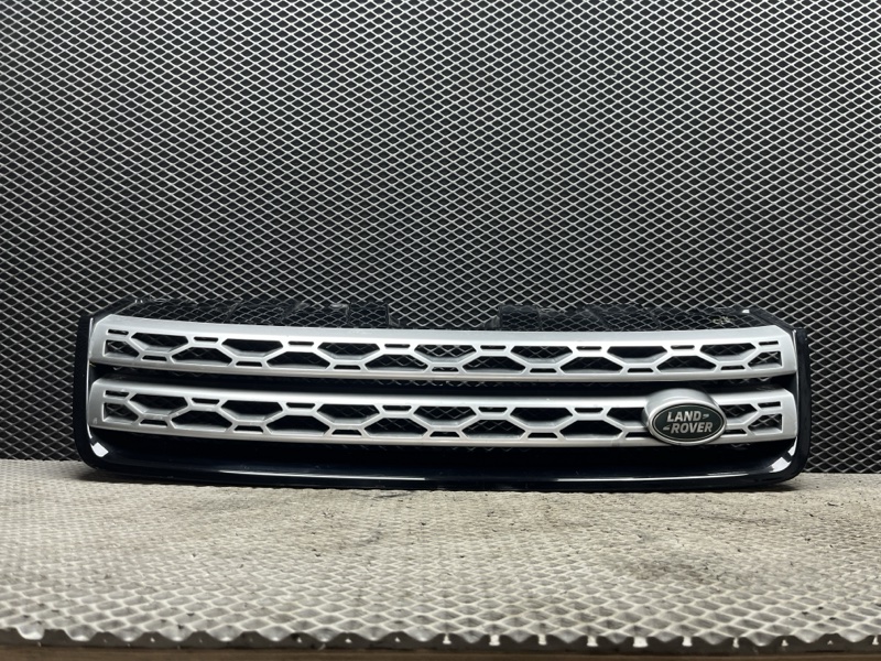 Решетка радиатора Land Rover Discovery Sport (L550, 2018г.)