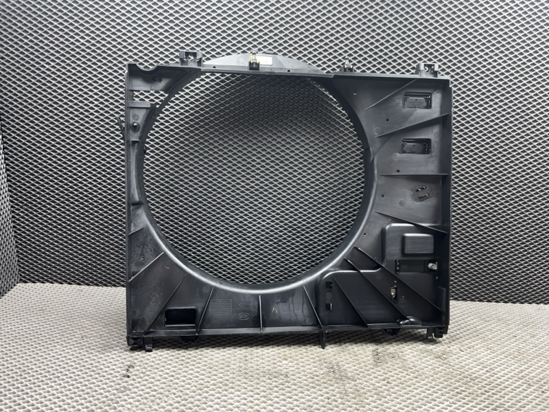 Дефлектор радиатора Land Rover Range Rover (L405, 2016г.)