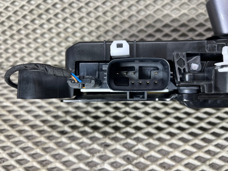 Ручка двери Land Rover Range Rover Sport (L461, 2024г.)