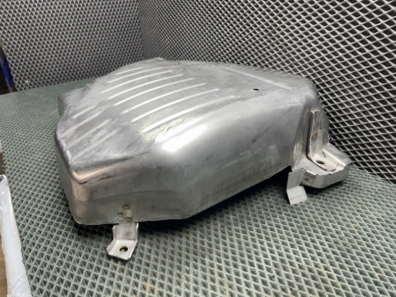 Защита бака Ad Blue Land Rover Range Rover Sport (L461, 2025г.)