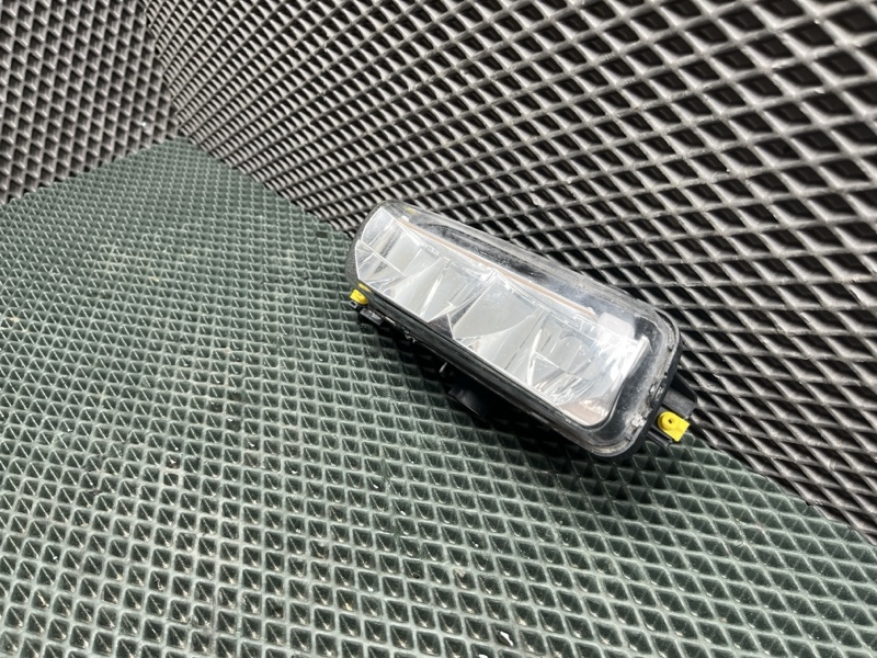 Фара противотуманная Land Rover Range Rover (L405, 2016г.)