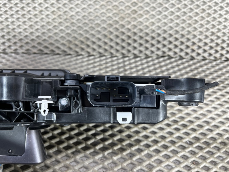 Ручка двери Land Rover Range Rover Sport (L461, 2024г.)