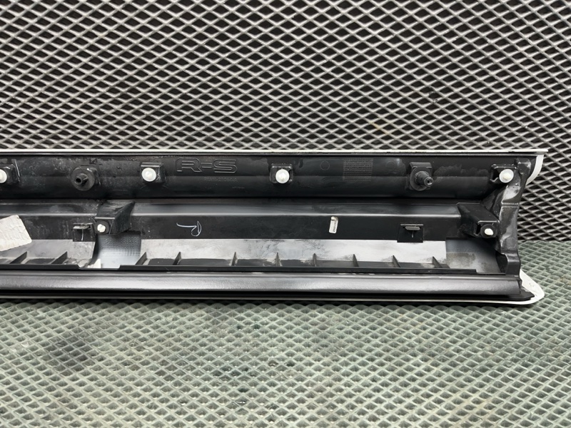 Молдинг двери Land Rover Range Rover Sport (L494, 2021г.)