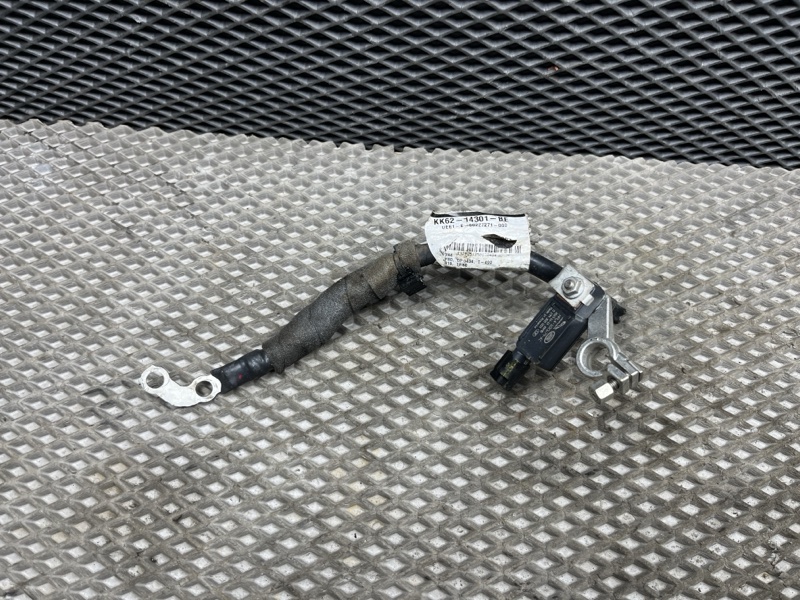 Клемма аккумулятора минусовая Land Rover Range Rover Sport (L494, 2020г.)