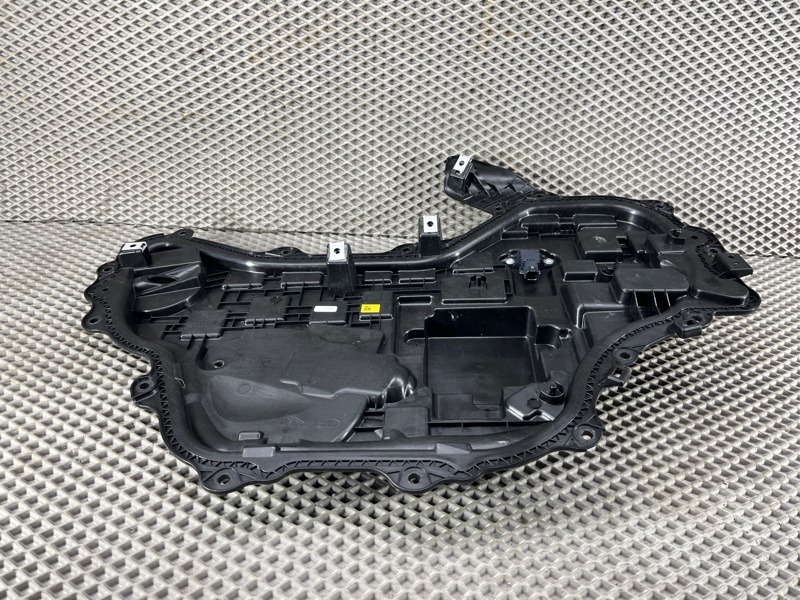 Панель двери Land Rover Range Rover Sport (L461, 2024г.)