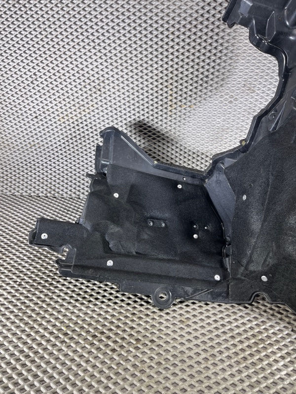 Щит моторного отсека Land Rover Range Rover Sport (L461, 2024г.)