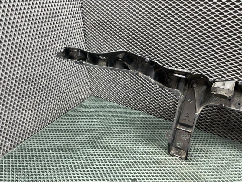 Передняя панель (телевизор) Land Rover Range Rover Velar (L560, 2018г.)