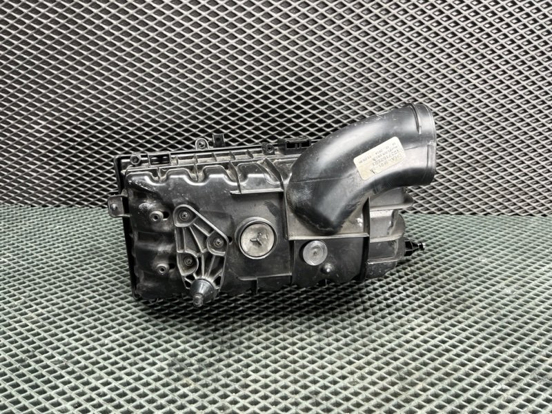 Корпус воздушного фильтра Land Rover Range Rover Sport (L494, 2015г.)