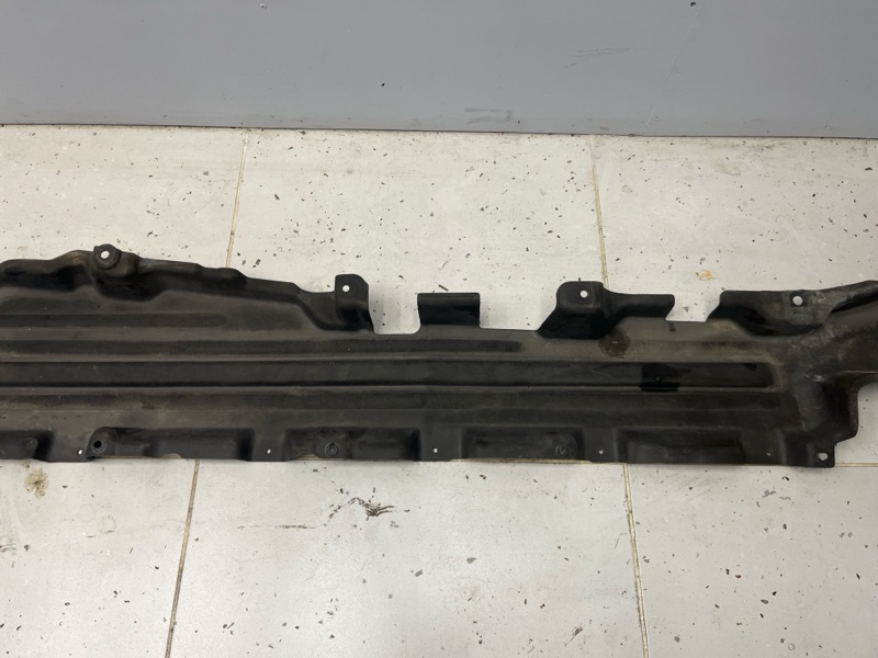 Защитный пластик днища Land Rover Range Rover (L405, 2019г.)