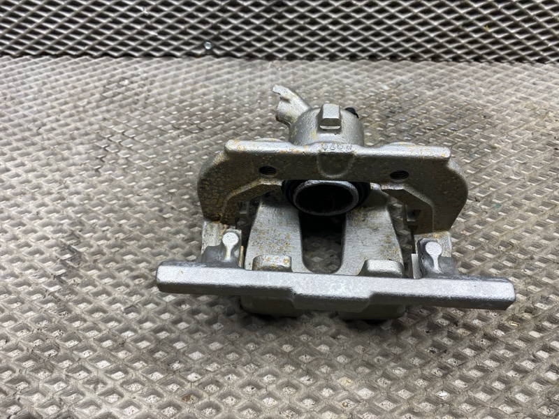 Суппорт Land Rover Range Rover (L322, 2010г.)