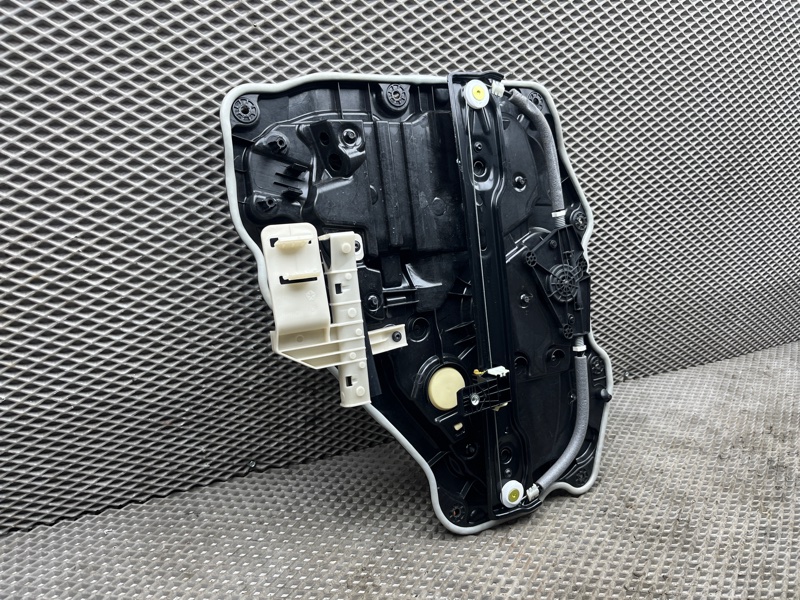 Стеклоподъемник Jeep Wrangler (JL, 2025г.)