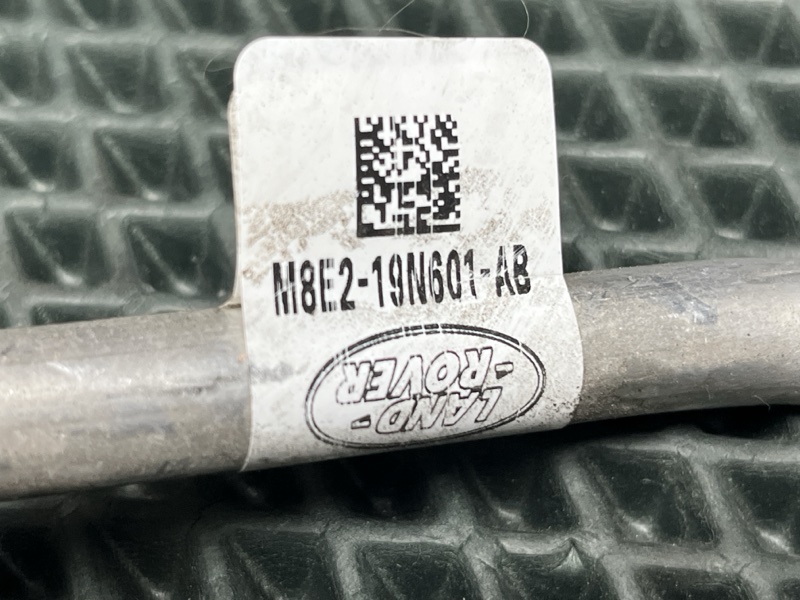 Трубка кондиционера Land Rover Range Rover Sport (L461, 2025г.)