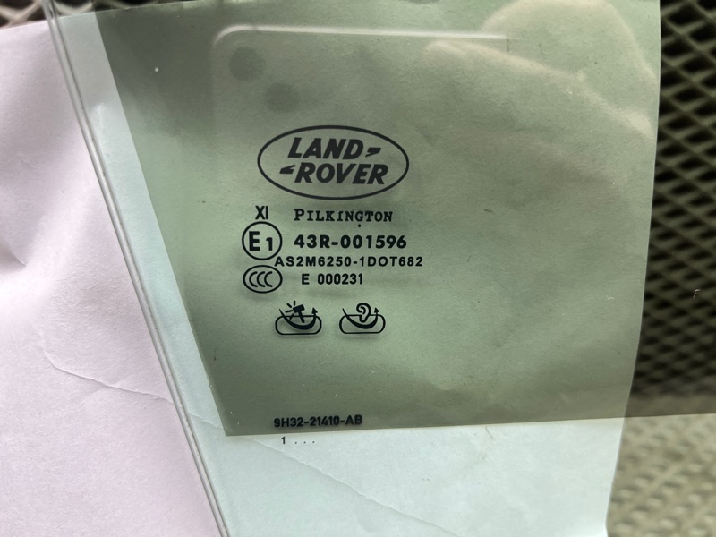 Стекло двери Land Rover Range Rover Sport (L320, 2012г.)