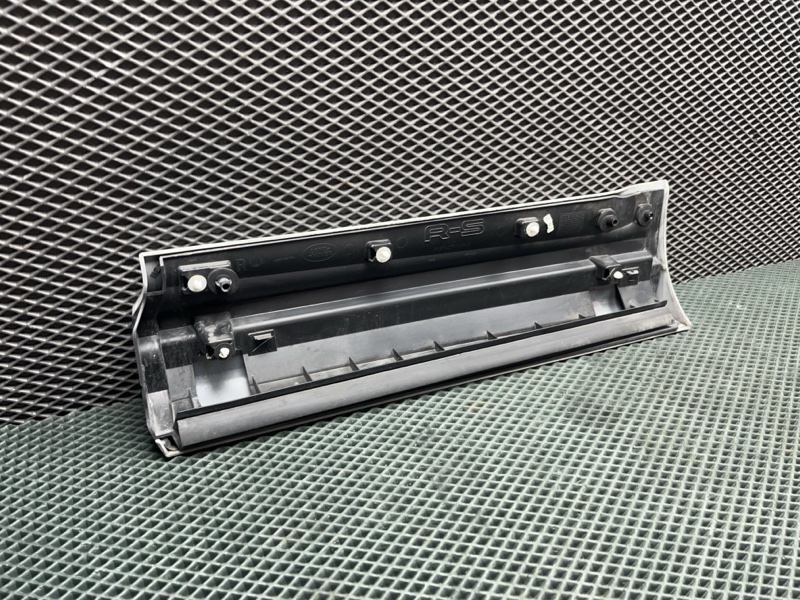 Молдинг двери Land Rover Range Rover Sport (L494, 2021г.)