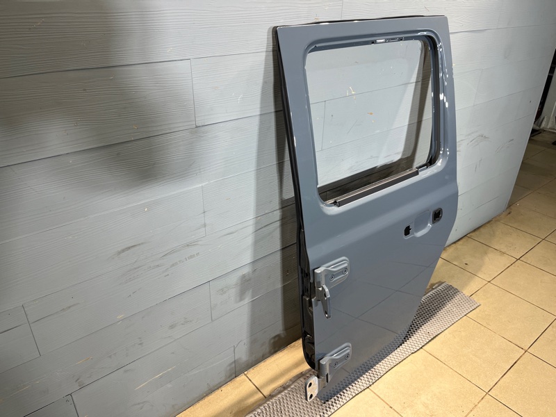 Дверь Jeep Wrangler (JL, 2025г.)