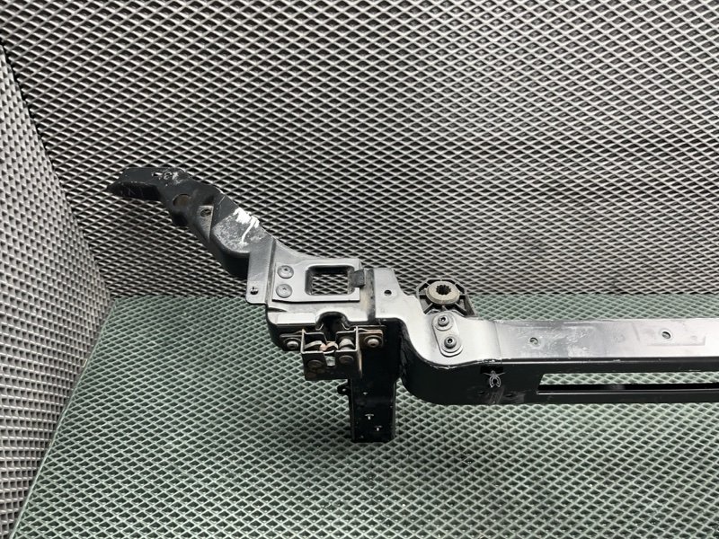 Передняя панель (телевизор) Land Rover Range Rover Velar (L560, 2018г.)
