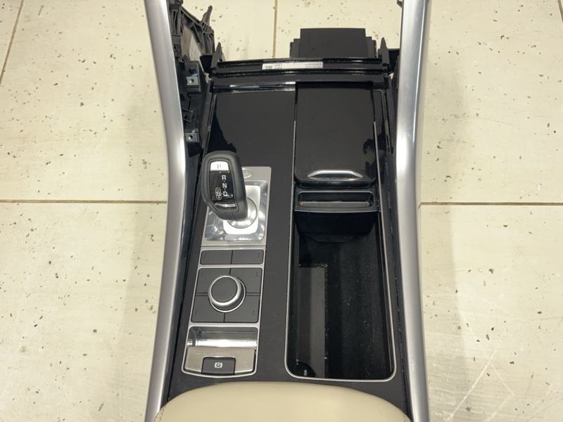 Консоль центральная Land Rover Range Rover Sport (L494, 2021г.)