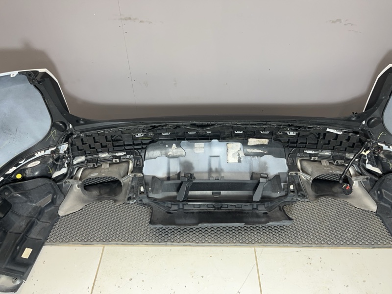 Бампер Land Rover Range Rover Sport (L494, 2021г.)