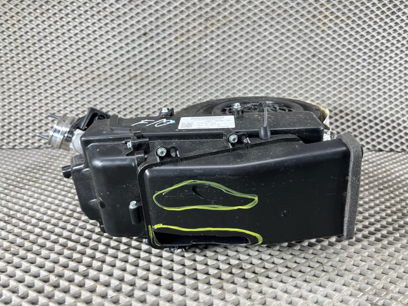 Печка салона задняя Land Rover Defender (L663, 2020г.)