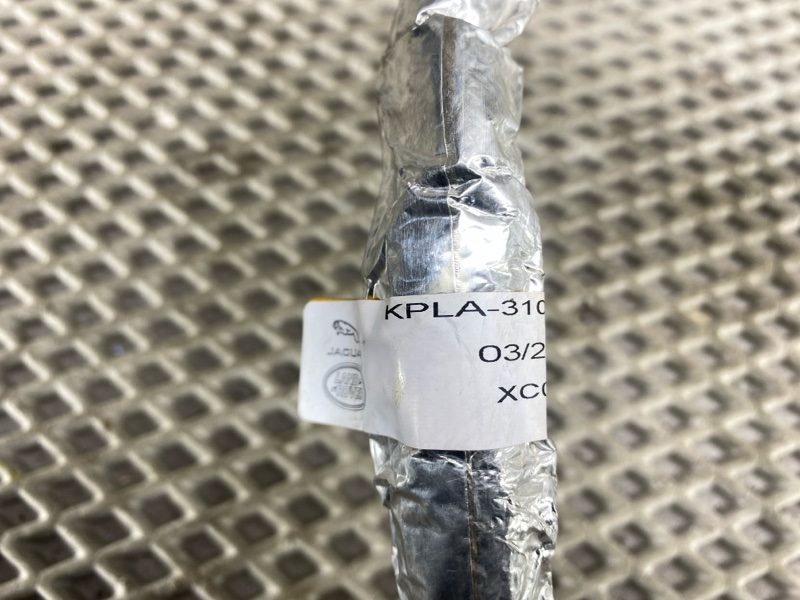 Трубка охлаждения турбины Land Rover Range Rover Sport (L461, 2024г.)