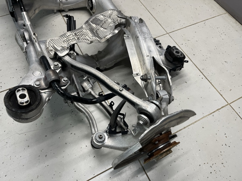 Подрамник в сборе Land Rover Range Rover Sport (L461, 2025г.)