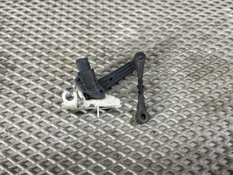 Датчик высоты Land Rover Range Rover Sport (L461, 2024г.)
