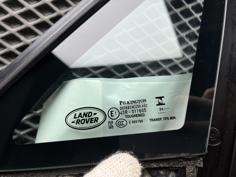 Стекло двери Land Rover Range Rover Sport (L461, 2025г.)