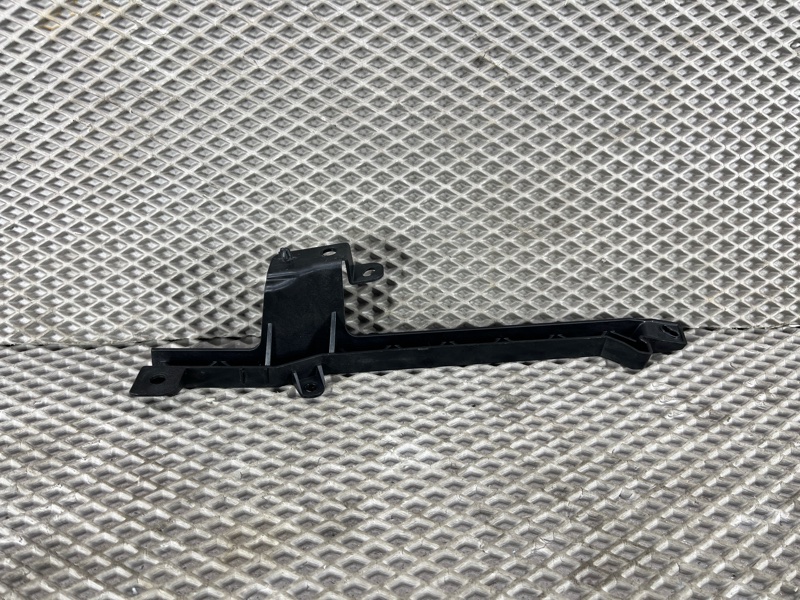 Кронштейн (крепление) Land Rover Range Rover Sport (L461, 2024г.)