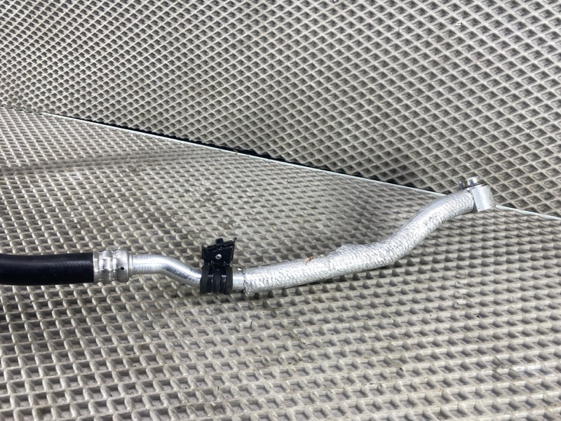 Трубка кондиционера Land Rover Range Rover Sport (L461, 2024г.)